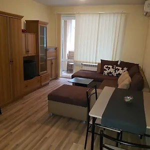 Apartment Pirotska Gn / Free Garage Sofia
